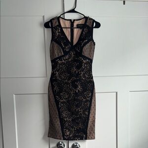 Betsy & Adam Black Tan Bodycon Mini Dress Plunge Neckline